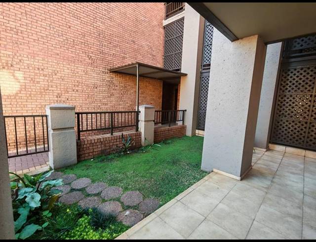 1 BEDROOM APARTMENT FOR SALE IN NEWLANDS